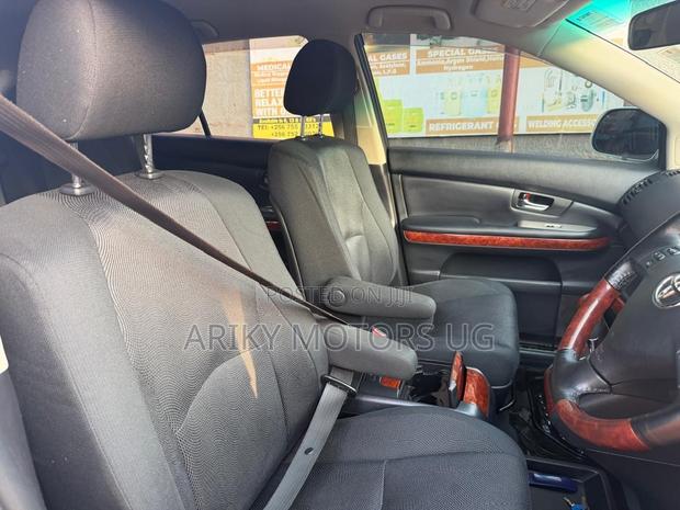 Toyota Harrier 2.4 2010 White