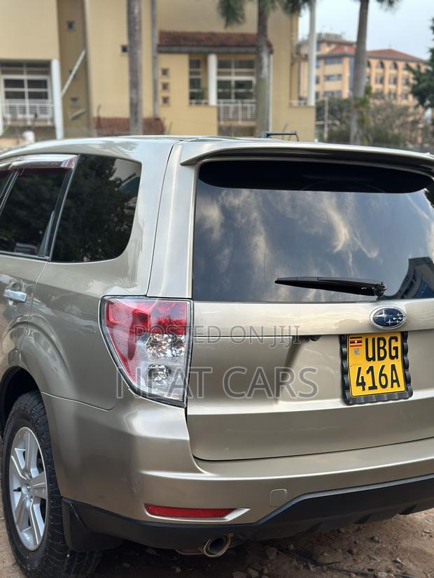 Subaru Forester 2009 Gold