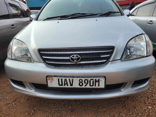 Toyota Nadia 2.0 135hp AWD 2001 Silver