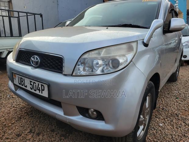 Toyota Rush 1.5 AWD 2011 Silver