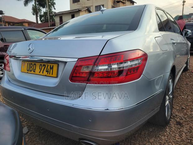 Mercedes-Benz E300 2011 Silver