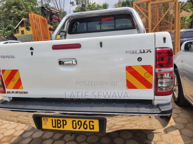 Toyota Hilux 3.0 D-4D Double Cab 2008 White