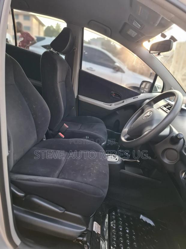 Toyota Allex 2010 Silver