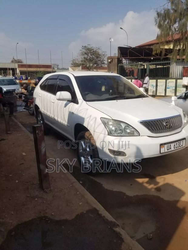 Toyota Harrier 2009 White