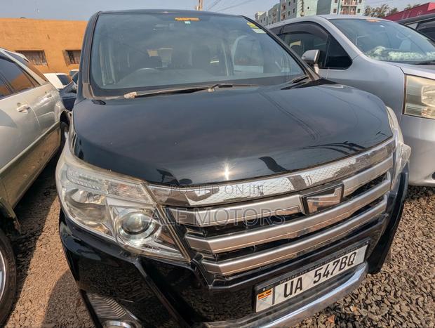 Toyota Noah 2018 Black