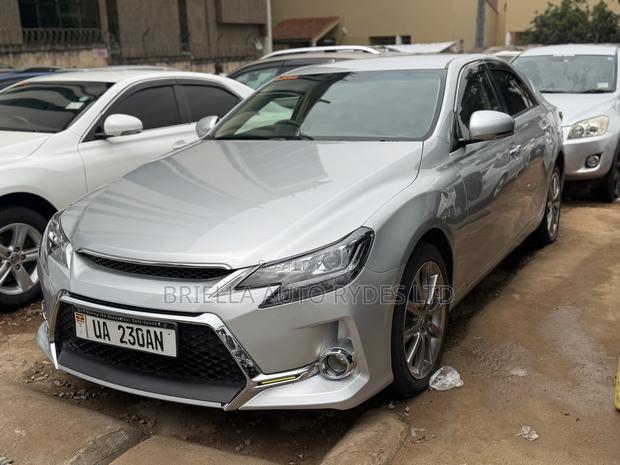 Toyota Mark X 2012 Silver