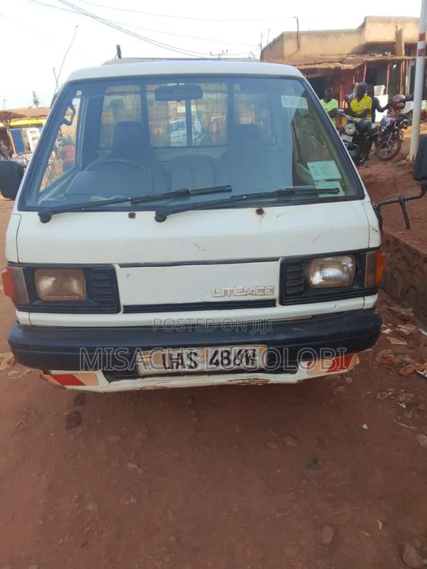Toyota Lite-Ace 2008 White