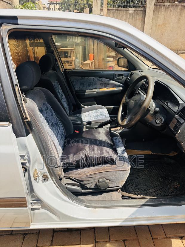 Toyota Premio 1.8 AWD 2001 Silver