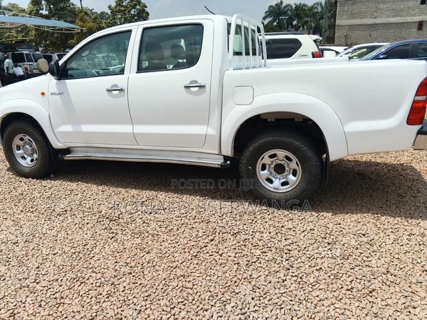 Toyota Hilux 2016 White