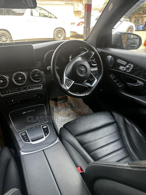 Mercedes-Benz GLC-Class GLC250 Sport Utility 4-Door (2.0L, 4cyl Turbo) Gray