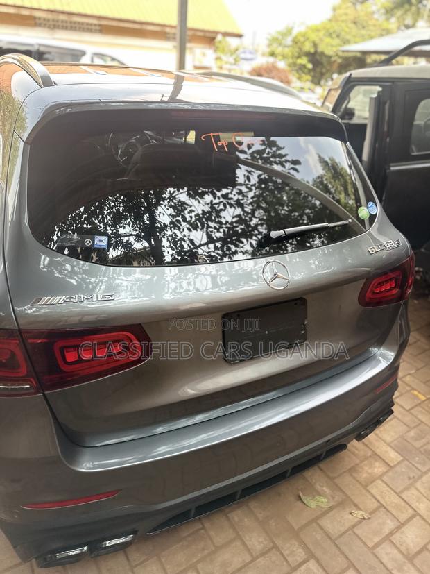Mercedes-Benz GLC-Class GLC250 Sport Utility 4-Door (2.0L, 4cyl Turbo) Gray