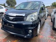 Toyota Noah 2.0 158hp FWD (7 Seater) 2012 White for sale