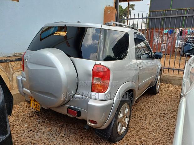 Toyota RAV4 Automatic 2003 Silver