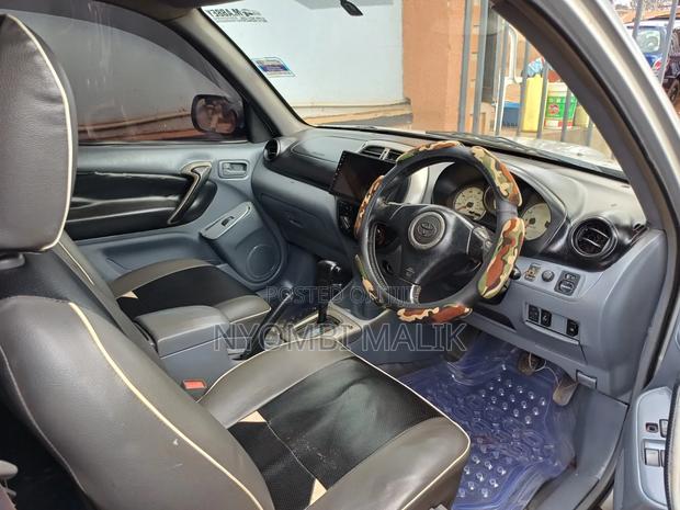Toyota RAV4 Automatic 2003 Silver