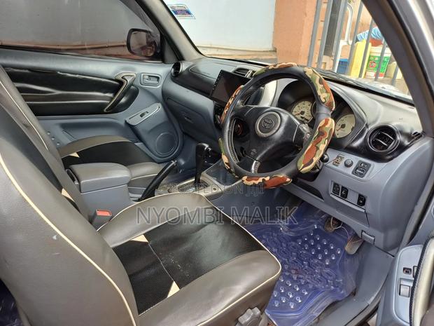 Toyota RAV4 Automatic 2003 Silver