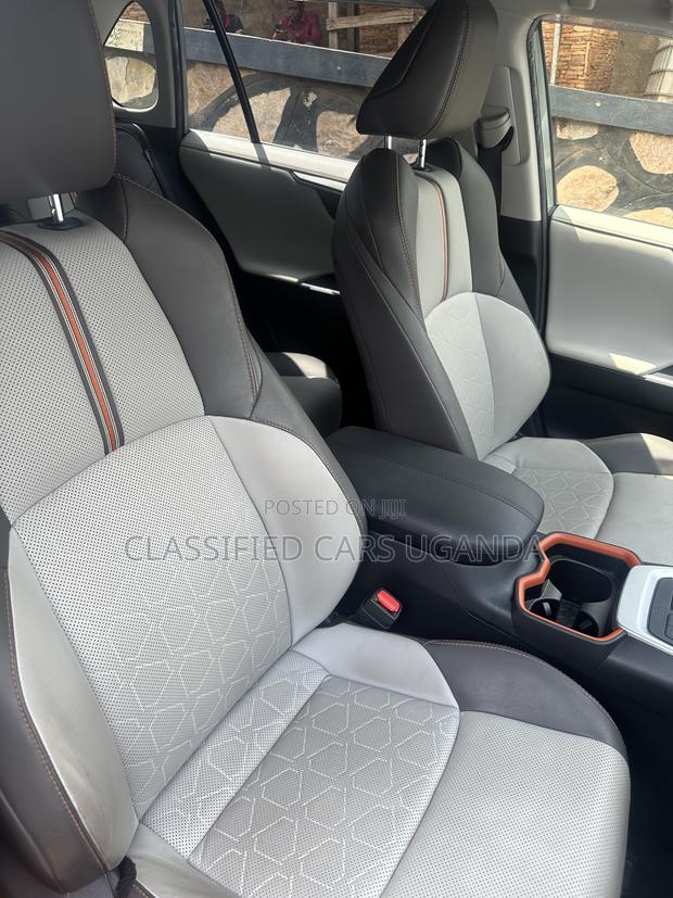 Toyota RAV4 Adventure 2019
