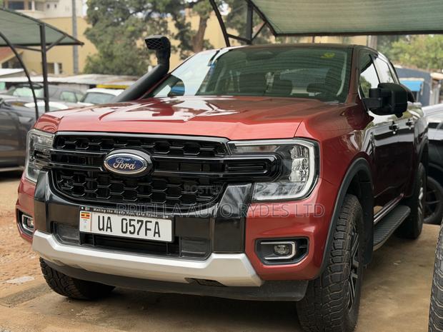 Ford Ranger Wildtrak 2023 Maroon