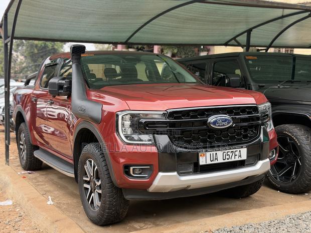 Ford Ranger Wildtrak 2023 Maroon