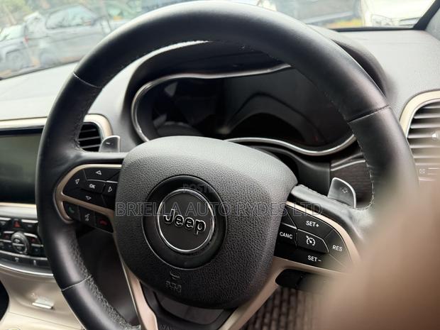 Jeep Grand Cherokee 2015 Black