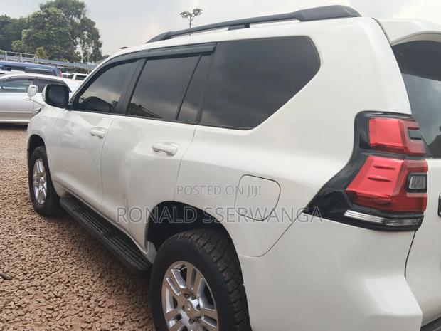 Toyota Land Cruiser Prado 2014 White