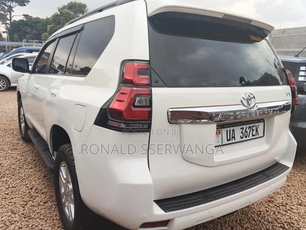 Toyota Land Cruiser Prado 2014 White