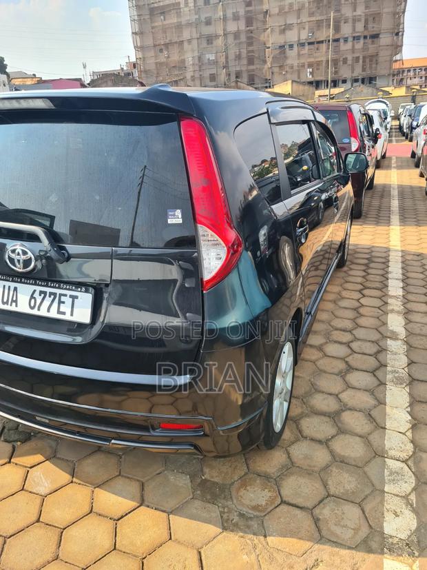 Toyota Passo Sette 2011 Black
