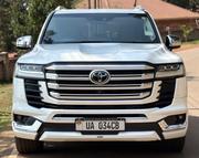 Toyota Land Cruiser LC300 2023 White for sale