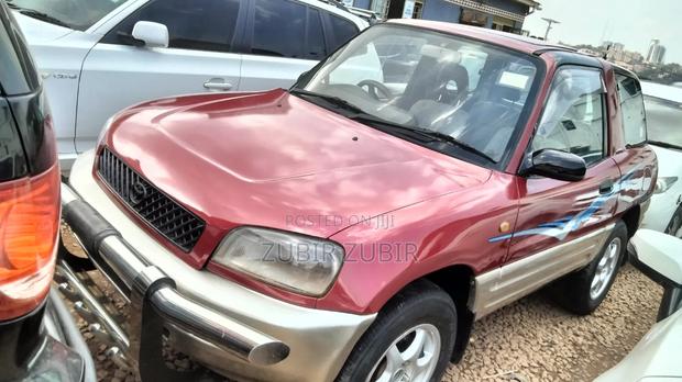 Toyota RAV4 1999 Red