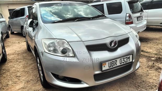 Toyota Auris 2009 Silver