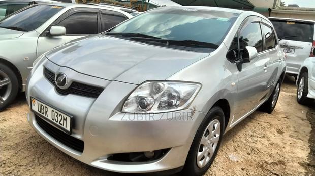Toyota Auris 2009 Silver