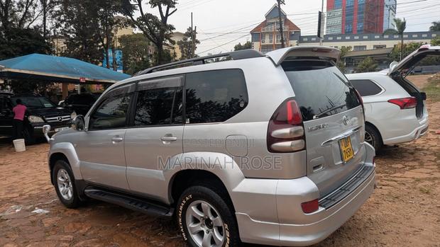 Toyota Land Cruiser Prado 2007 Silver