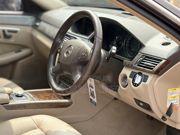 Mercedes-Benz E300 2010