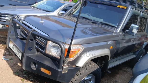 Toyota Land Cruiser 2015 Black