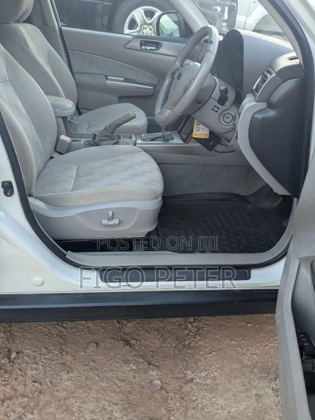 Subaru Forester 2009 White