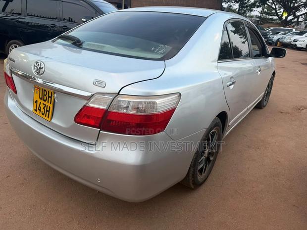 Toyota Premio 2009 Silver