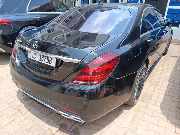 Mercedes-Benz S-Class 2022 Black