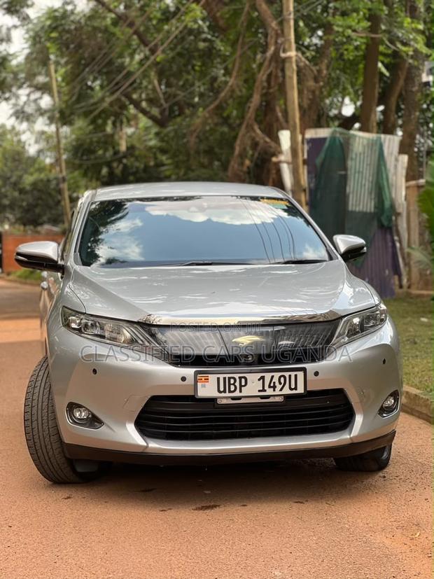 Toyota Harrier 2.0 2016 Silver