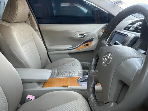 Toyota Premio 1.8 FWD 2010 Brown