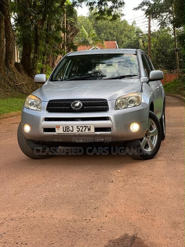 Toyota RAV4 2018 Silver