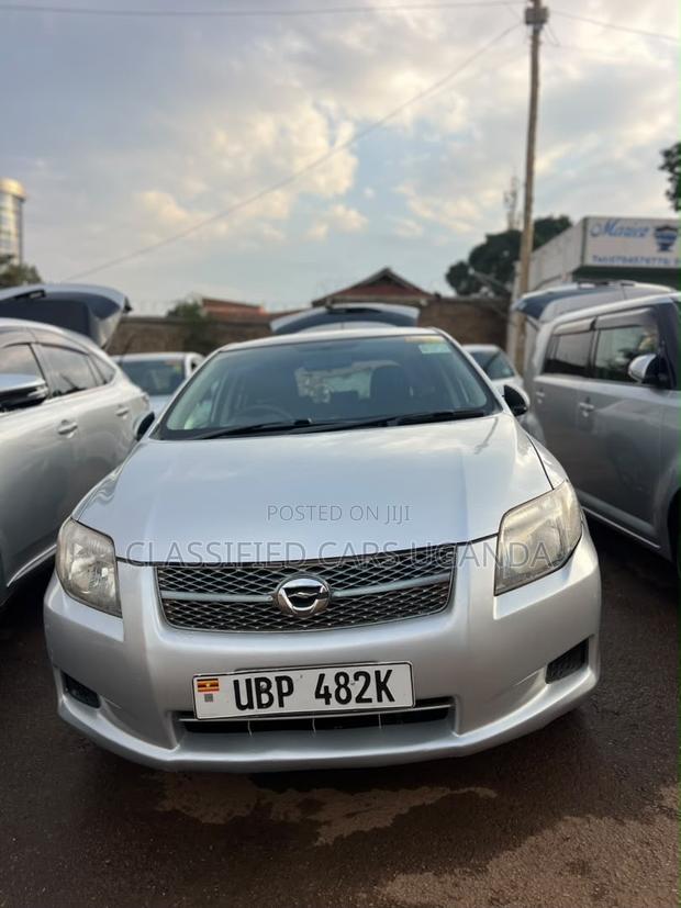 Toyota Corolla Fielder 2011 Silver