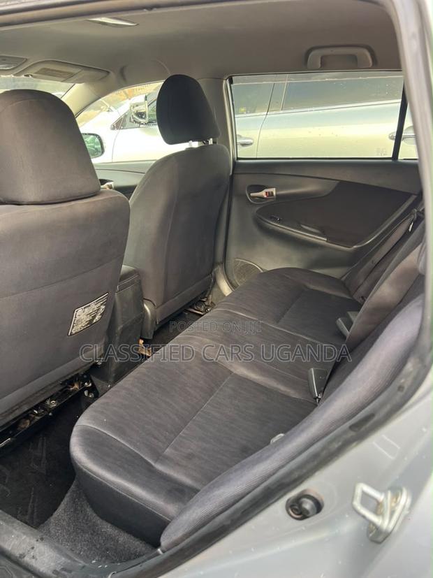 Toyota Corolla Fielder 2011 Silver