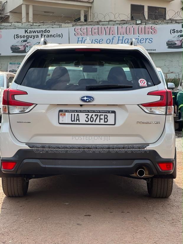 Subaru Forester 2019 White