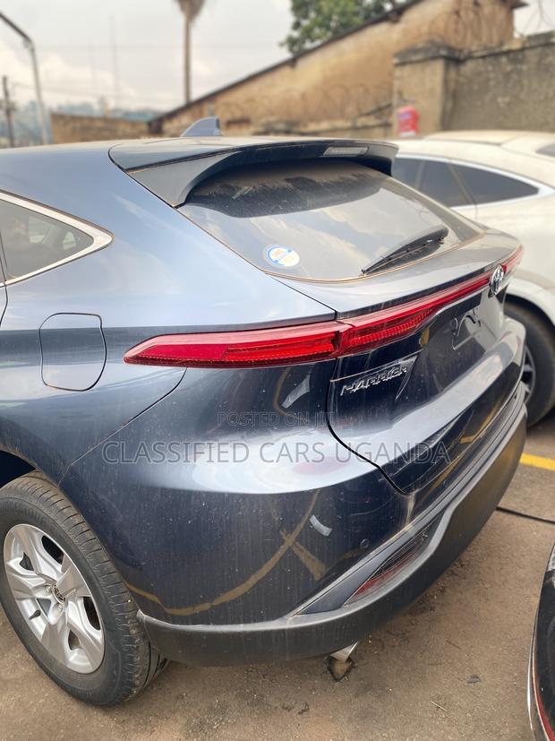 Toyota Harrier 2.0 4WD 2020 Blue