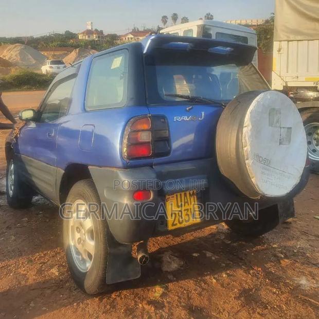 Toyota RAV4 Cabriolet 1998 Blue