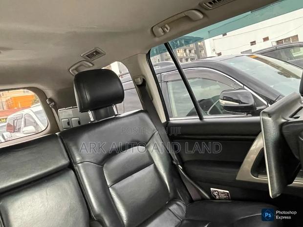 Toyota Land Cruiser 2018 Black