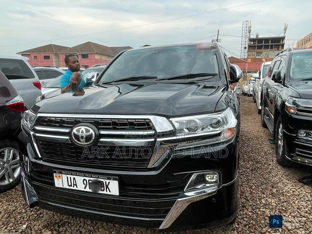Toyota Land Cruiser 2018 Black
