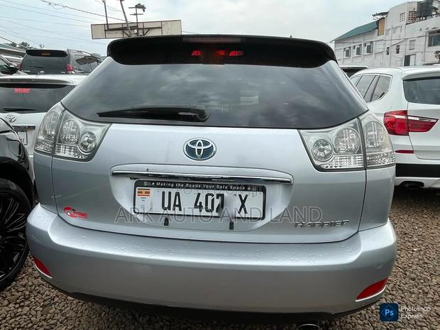 Toyota Harrier 2010 Silver