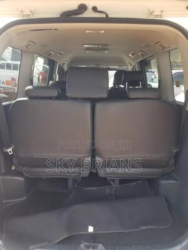 Toyota Noah 2010 White