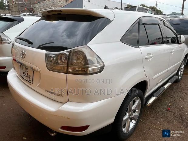 Toyota Harrier 2007 White