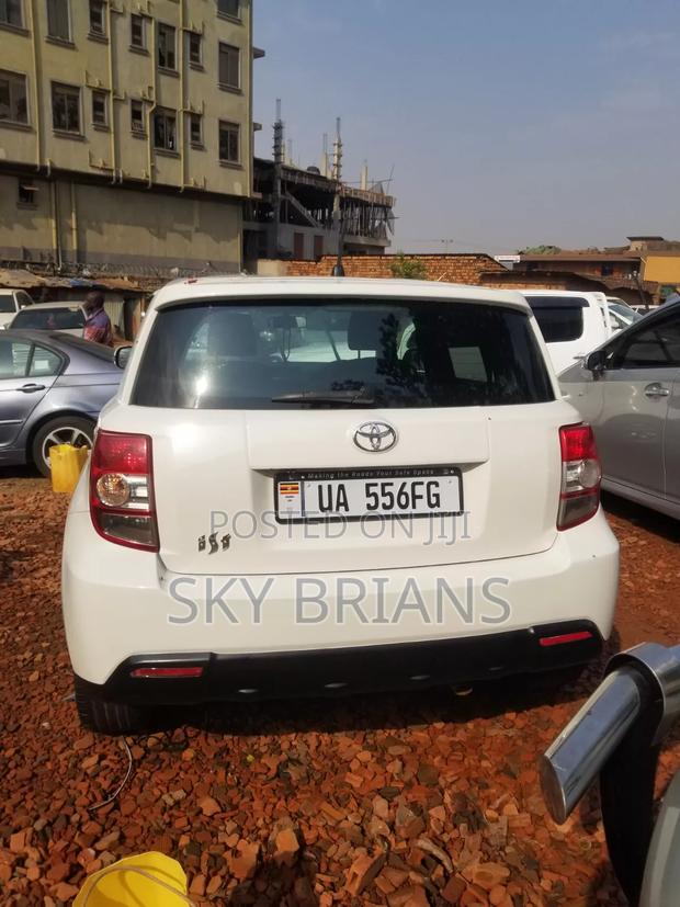 Toyota IST 2010 White